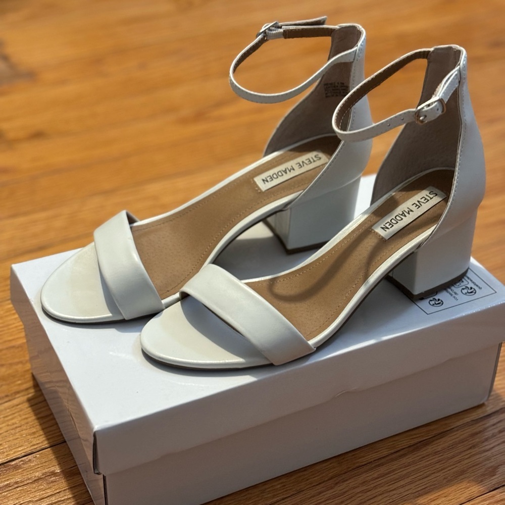 Steve Madden Irenee White Leather Heeled Sandals Bridal Comfortable Size 8.5